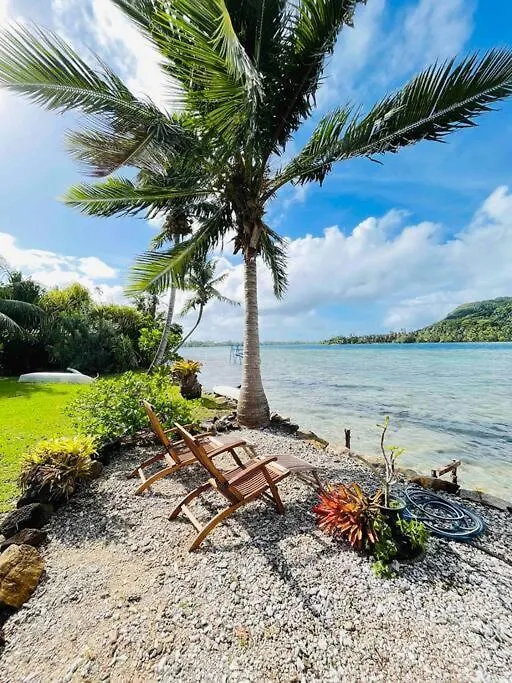 Blue Coral House, Luxury Waterfront Villa Maroe 0*,  French Polynesia